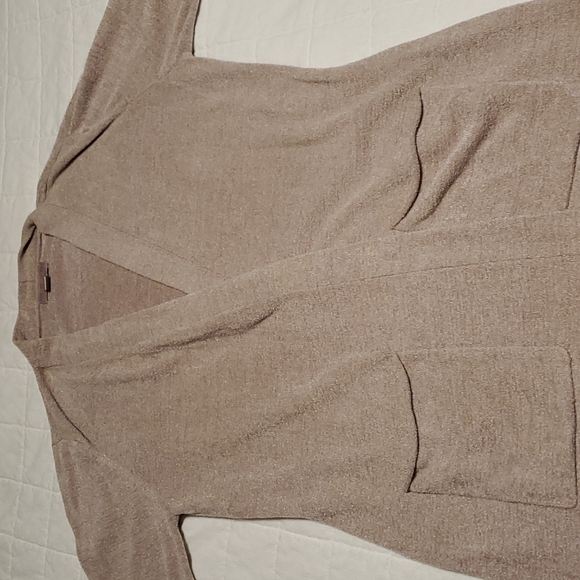 Barefoot dreams cardigan - Picture 6 of 8